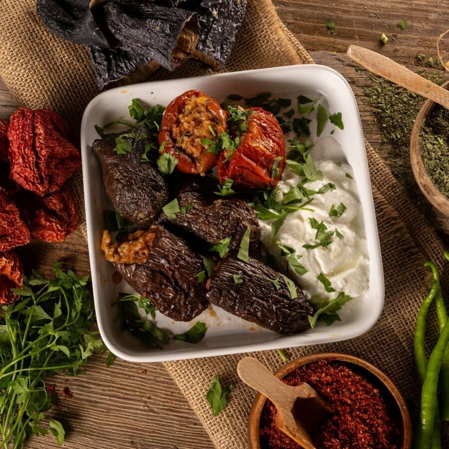 Zeytinyağlı Patlıcan Dolma