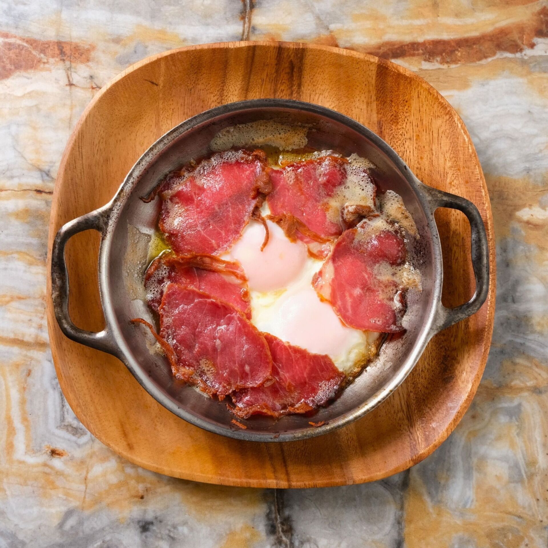 Pastırmalı Yumurta